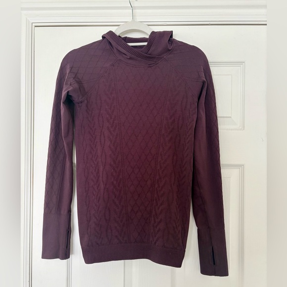 lululemon athletica Long Sleeve Top with hood in Burgundy size 6 - Picture 1 of 4